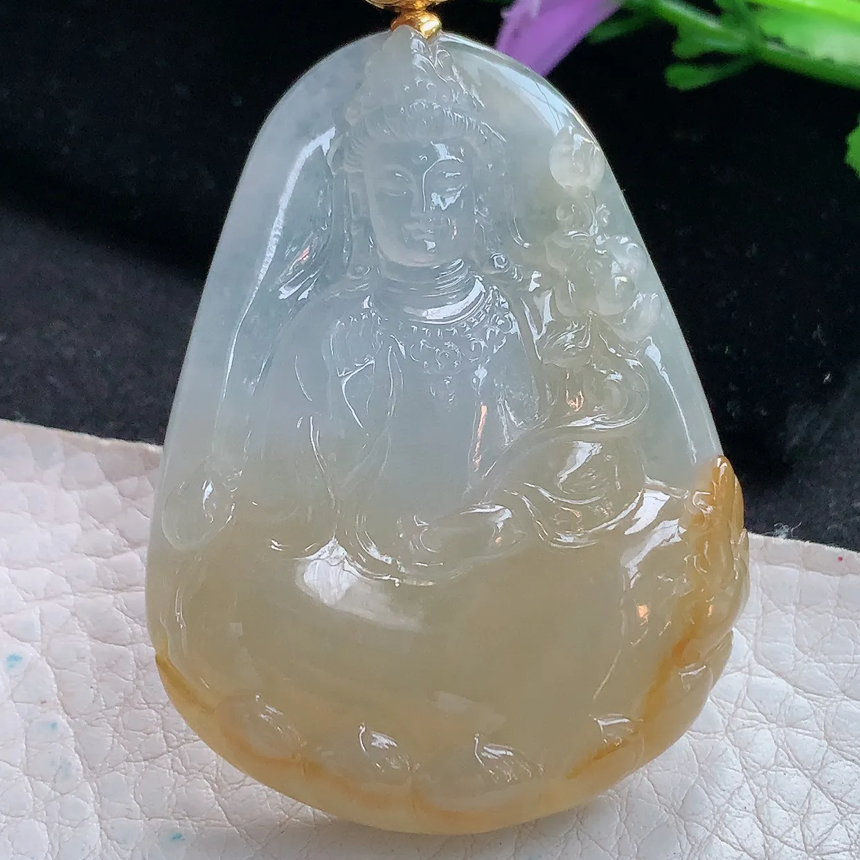 yl实拍裸石54.5*41*9缅甸翡翠精雕冰黄翡大势至观音菩萨吊坠 生肖守护神，18k金扣头