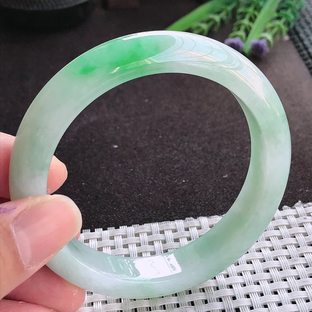 实拍翡翠A货59.5/12.9/9老坑冰润起胶飘阳绿手镯翡翠玉镯女款百搭