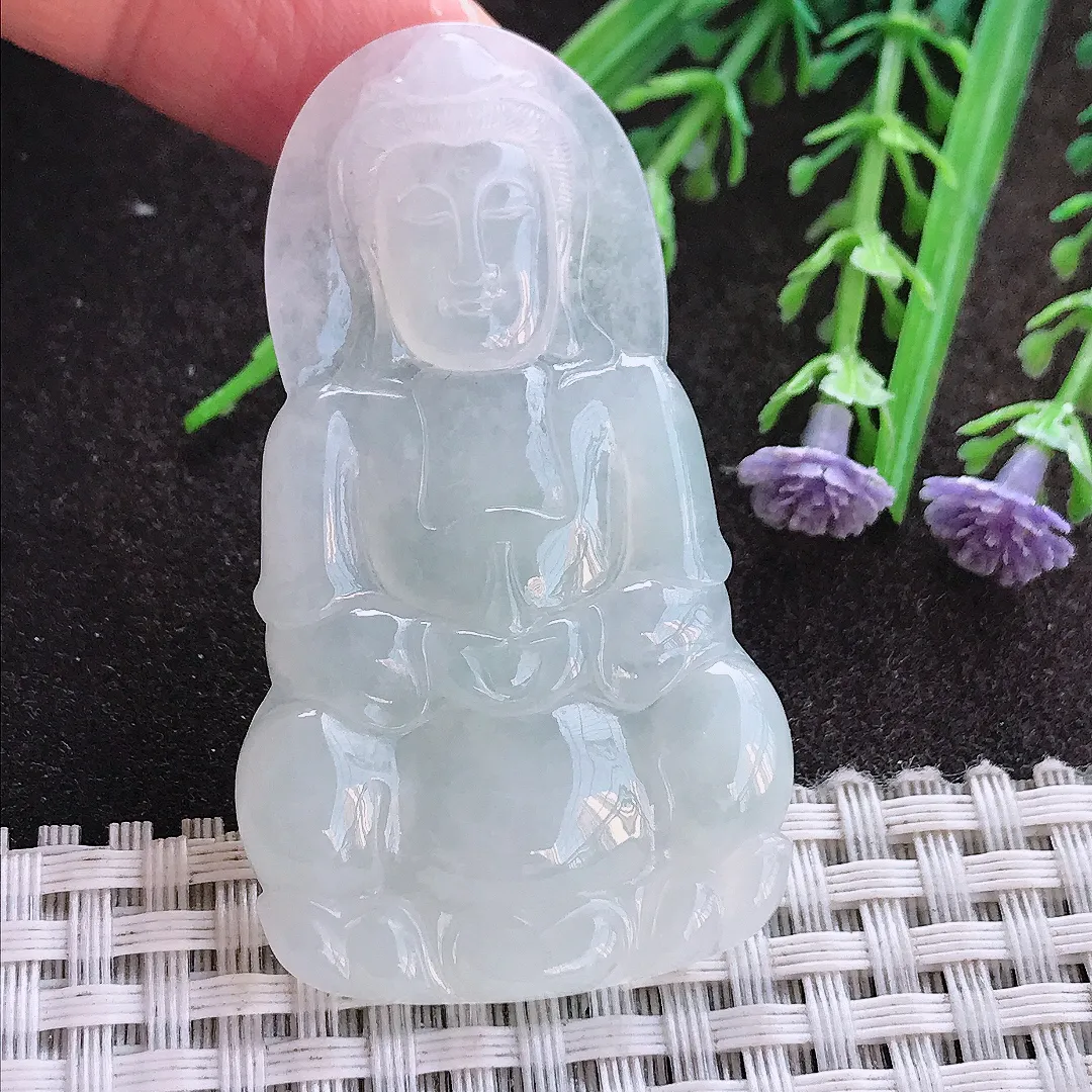 实拍A货翡翠56/31.8/4.8老坑冰润起胶月光白正装观音吊坠翡翠挂件