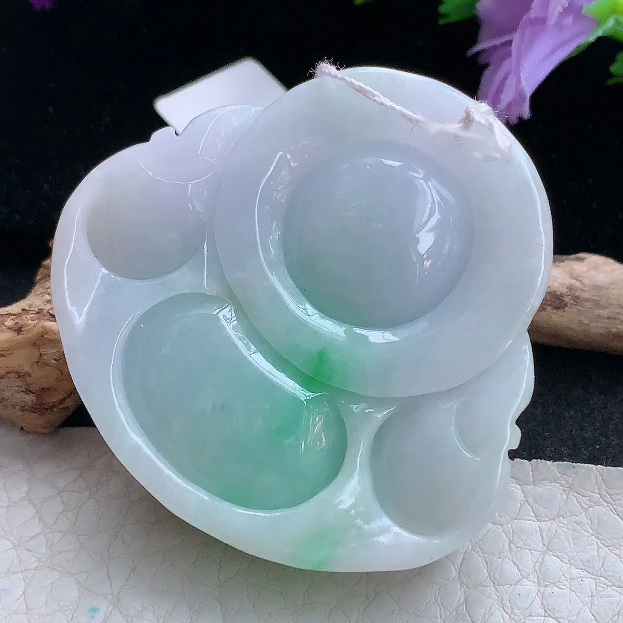 zen实拍41.2*46*12天然缅甸翡翠白底青飘绿大佛公吊坠 大肚弥勒佛像毛衣坠