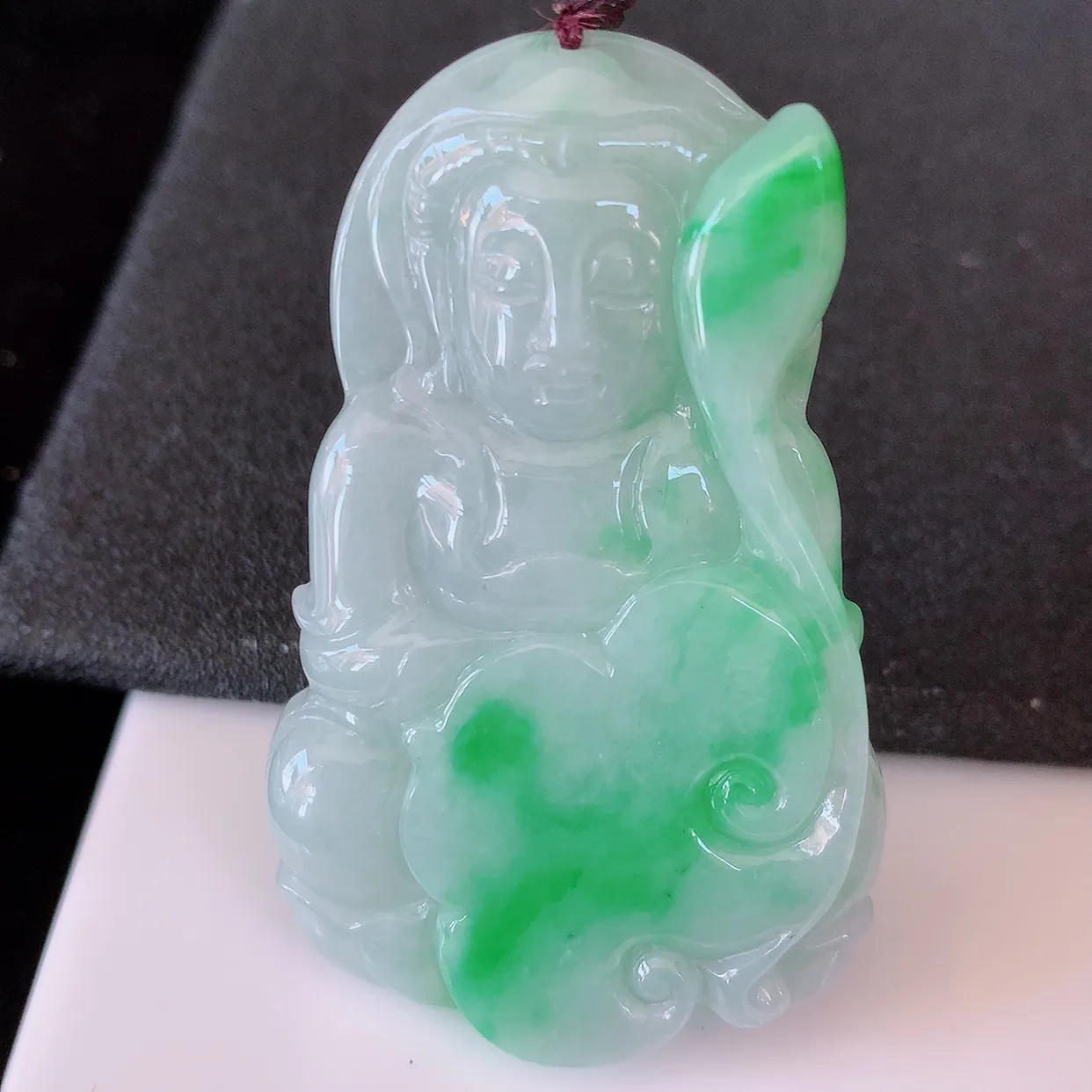 自然光实拍，冰润飘绿翡翠保平安观音菩萨吊坠，玉质莹润，佩戴佳品，#46.7