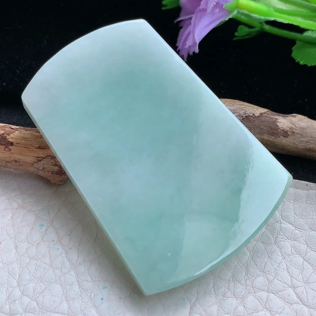 zen实拍57.8*40.6*6.6天然缅甸翡翠淡绿平安无事牌吊坠