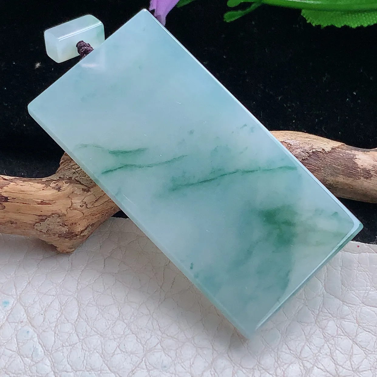 lz实拍53.6*27.5*5缅甸翡翠精雕冰飘花平安无事牌吊坠 无字素面牌玉坠