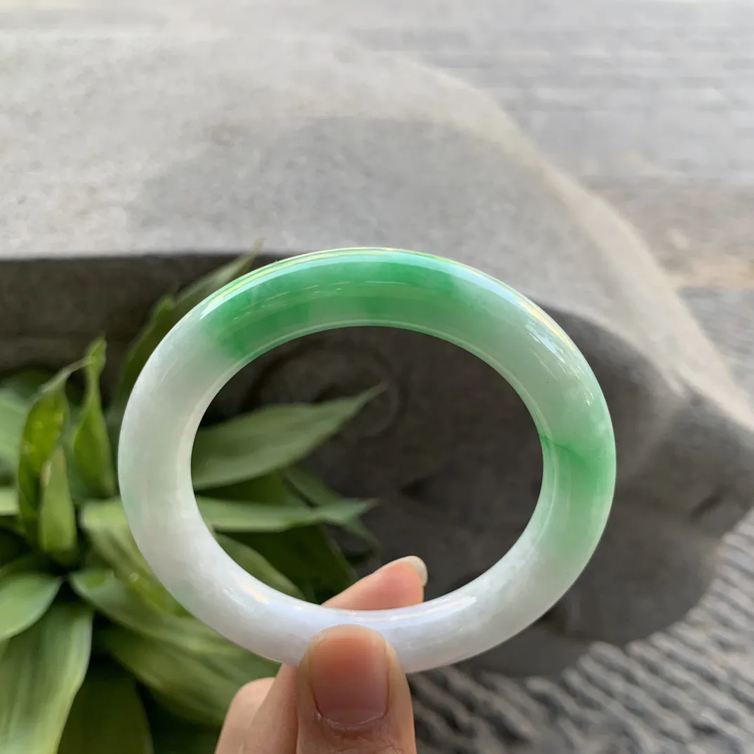 圈口 55.3-10.8【飘阳绿圆条手镯】圆条55 56可戴