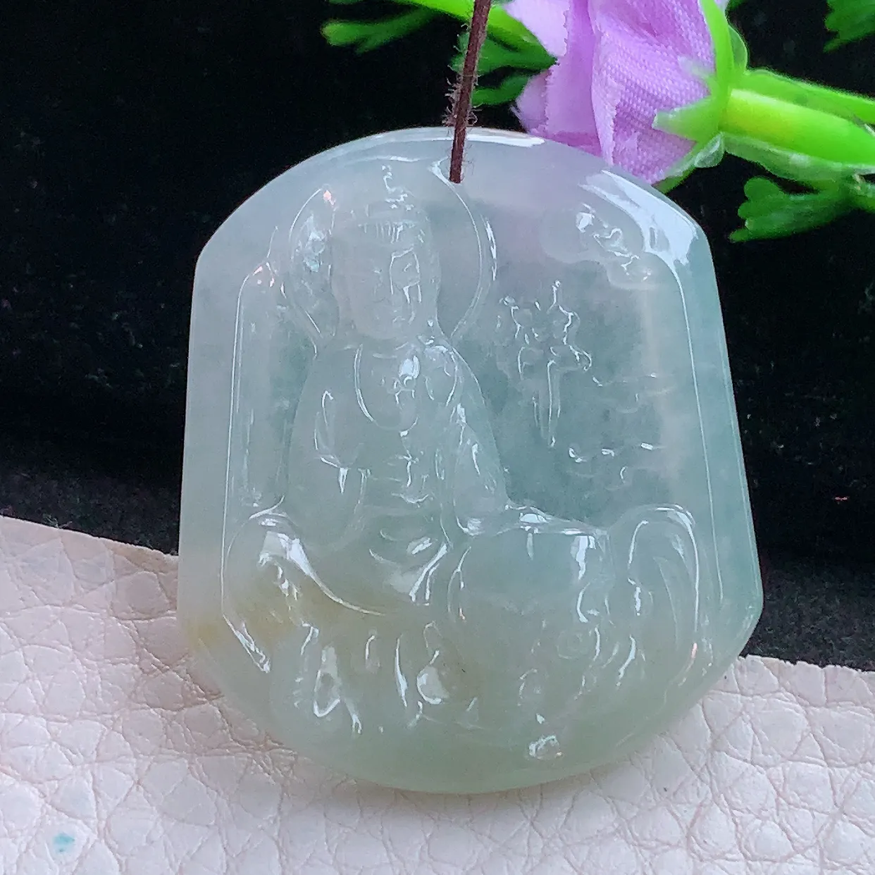 kh实拍38.6*33.5*4.4缅甸翡翠俏色普贤观音菩萨吊坠，守护神