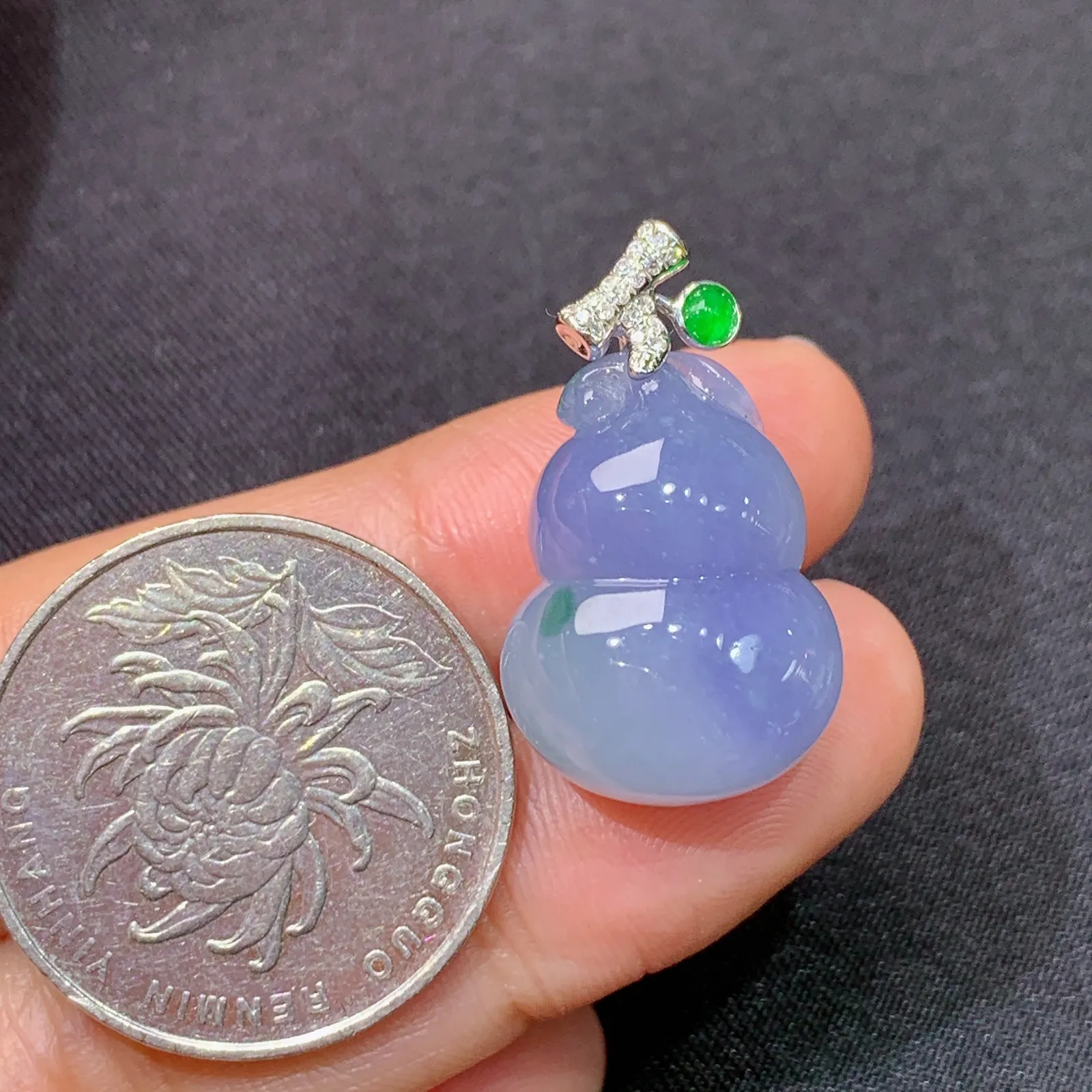 冰紫罗兰葫芦吊坠，18k金镶嵌，温润细腻，色泽浓郁，Xu 尺寸26.1*15.1*10.6