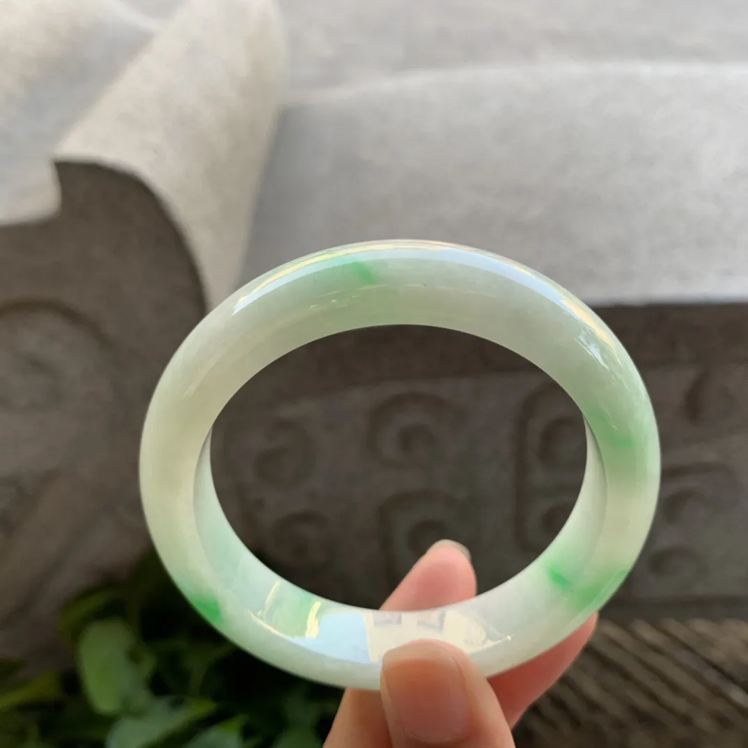 圈口55.7-13.1-8.8 【飘阳绿正圈手镯】正圈55 56可戴