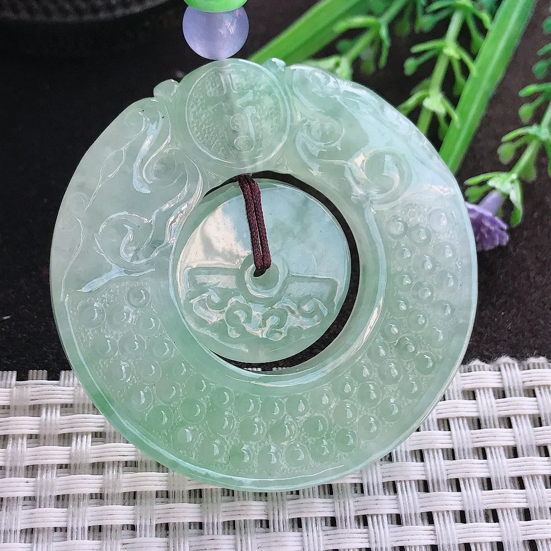 实拍A货翡翠53.8/6.6老坑冰胶水灵冰晴甜绿仿古平安扣吊坠翡翠挂件