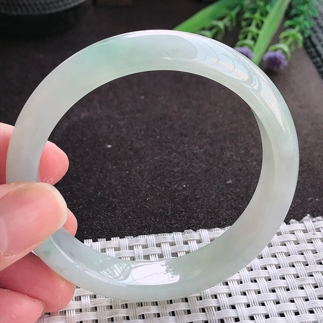 实拍翡翠A货58/13.1/8老坑冰胶水灵冰晴手镯翡翠玉镯女款百搭