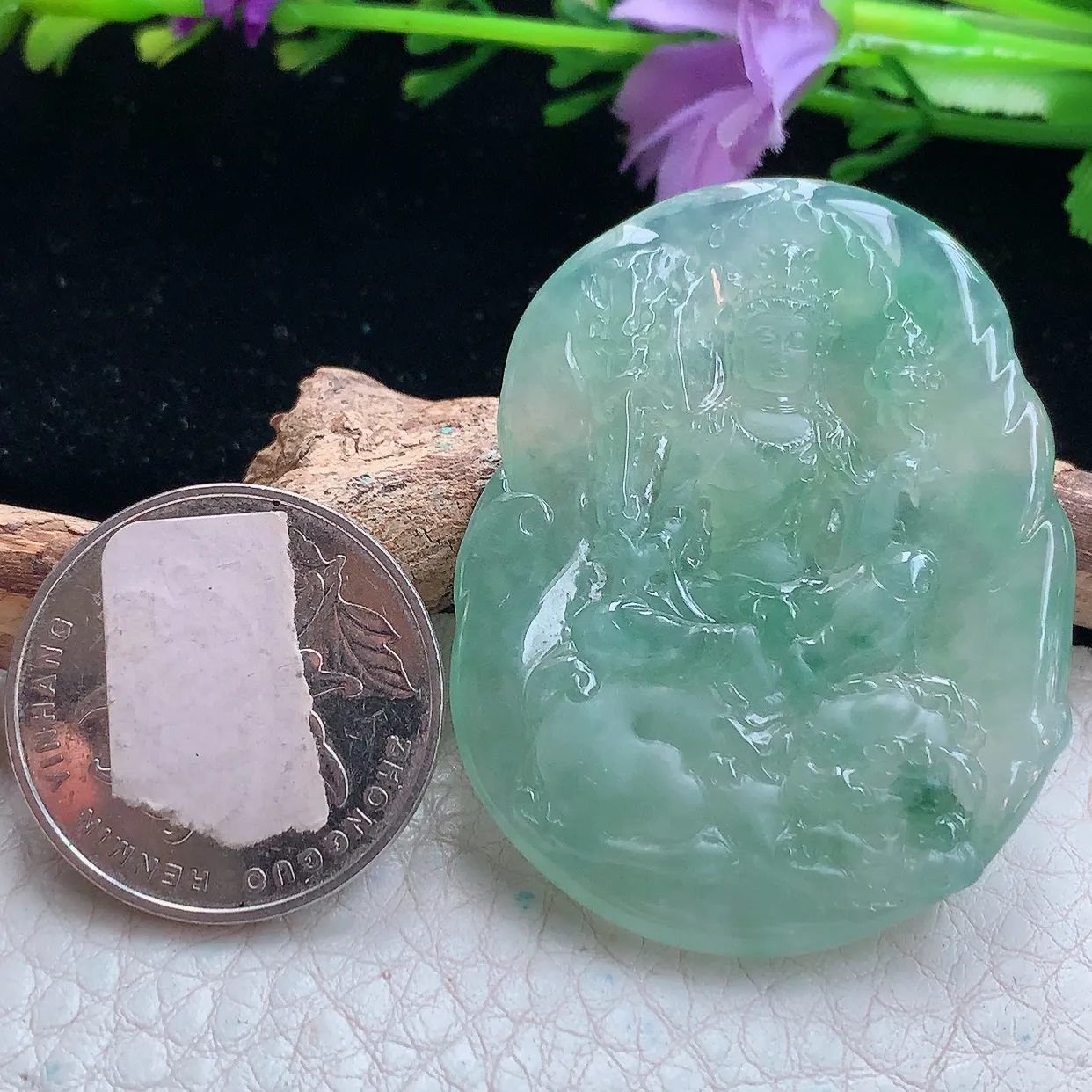 Ktj实拍45.8*35.8*5.3天然缅甸翡翠精雕冰晴水文殊观音菩萨吊坠 生肖守护神