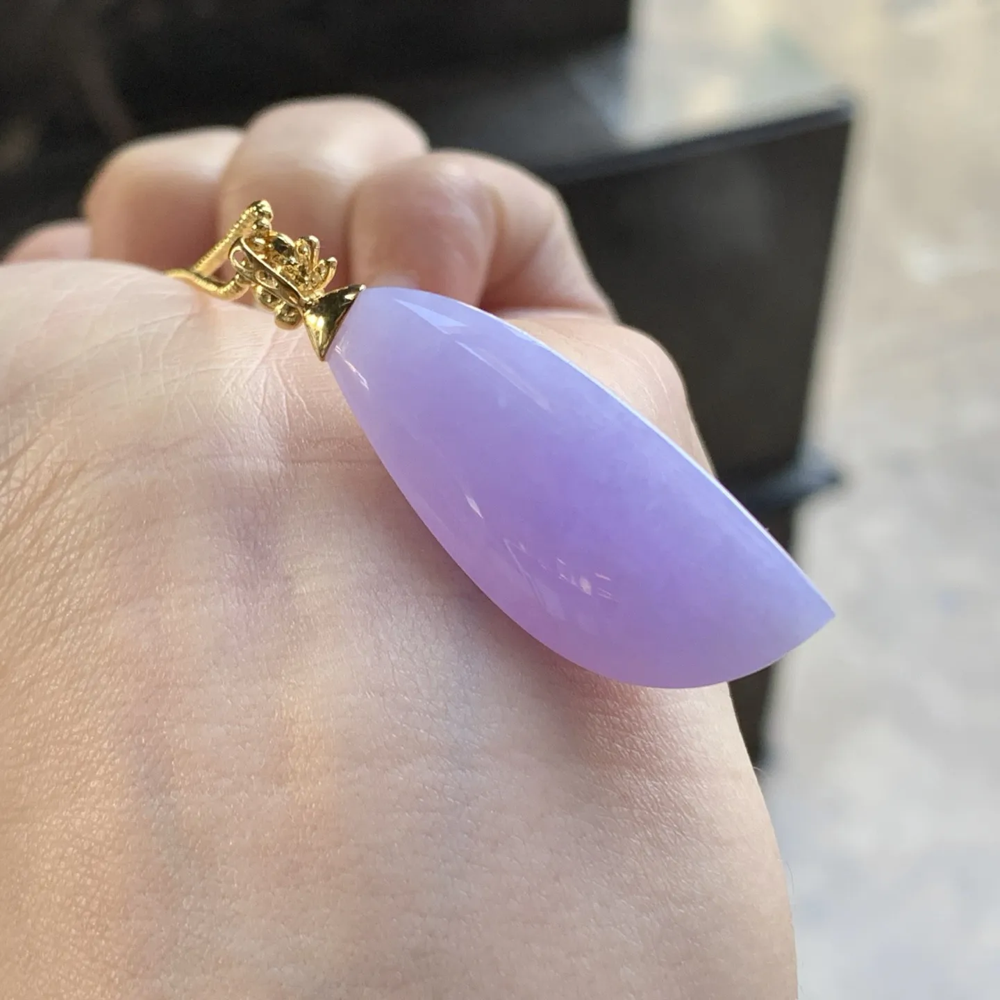 紫罗兰随形吊坠  颜色浓郁有特色