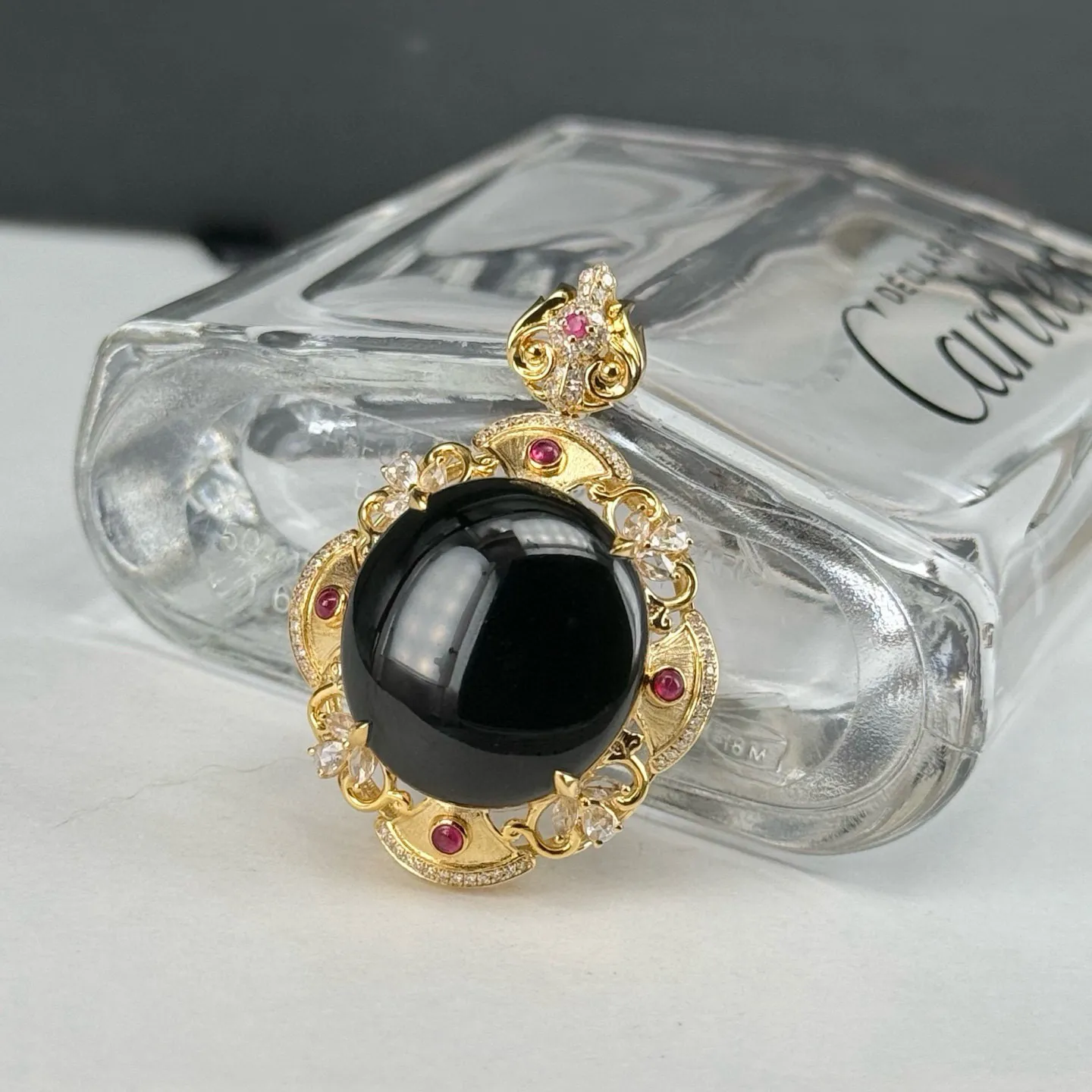 精品18k黄金墨翠蛋面吊坠 种好色正 黑度极好打灯通透 油性十足 尺寸37.2