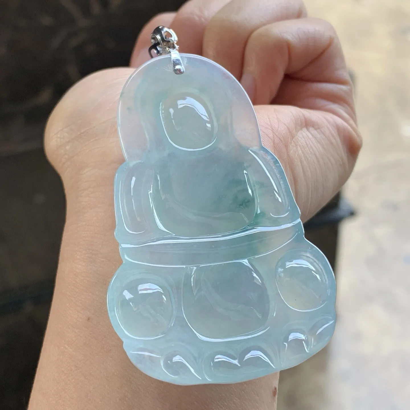 蓝底观音
宁静豁达 佩戴大气