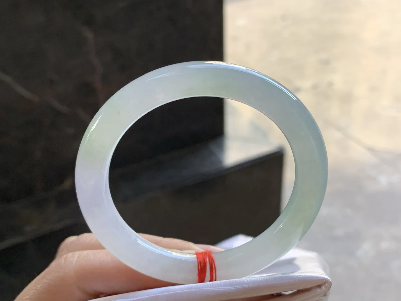 52.5-9

冰种晴水圆条手镯^_^清新