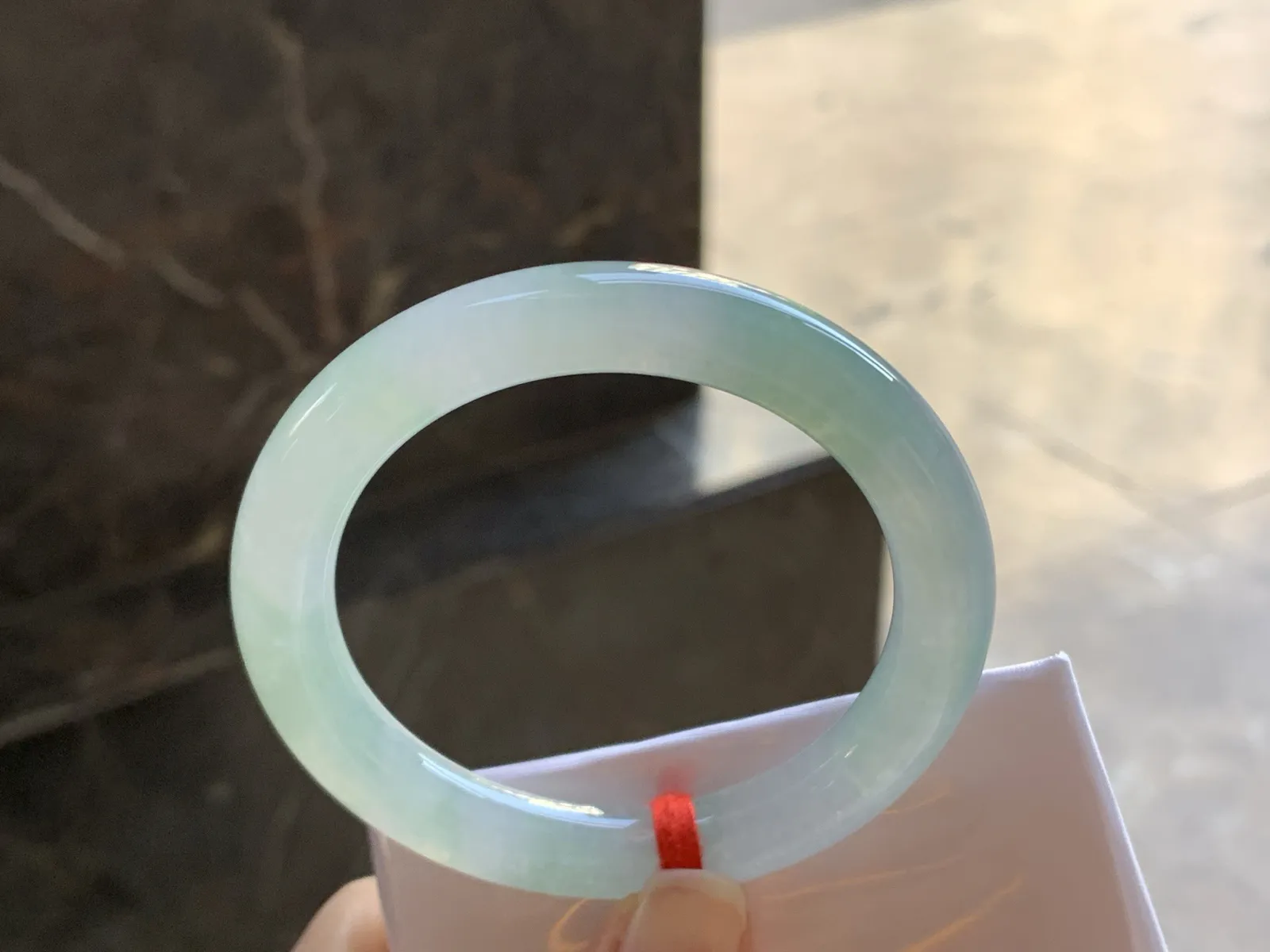 51.5-9.2

冰种晴水圆条手镯^_^清新冰透