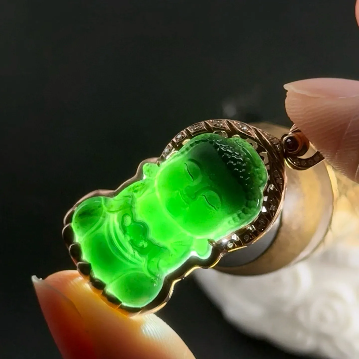 精品18k墨翠宝宝佛吊坠 种好色正 黑度极好 打灯通透 油性十足 尺寸35.9