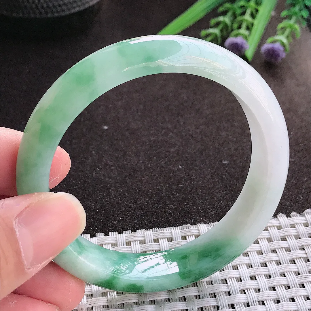 实拍翡翠A货54/12.2/7.8老坑冰润飘绿手镯宽边翡翠玉镯女款百搭