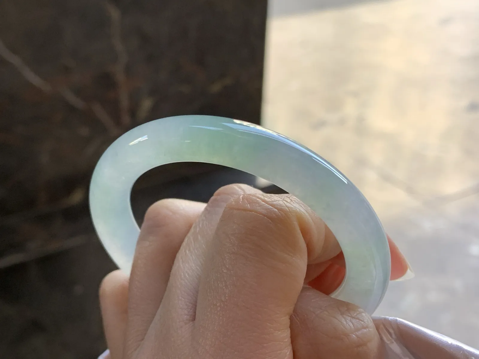 51.5-9.2

冰种晴水圆条手镯^_^清新冰透