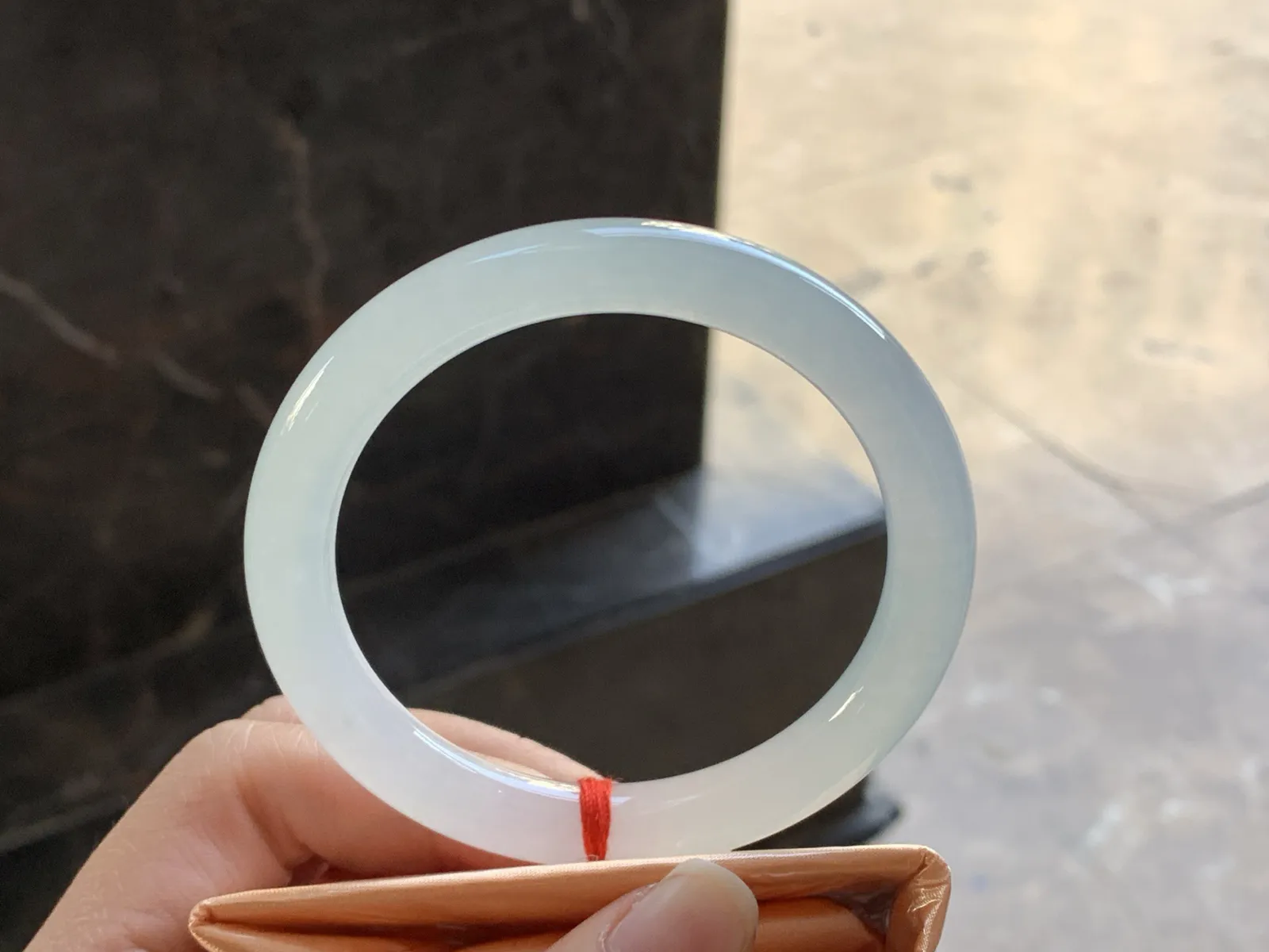 55-8.8

冰种细条^_^冰透清新