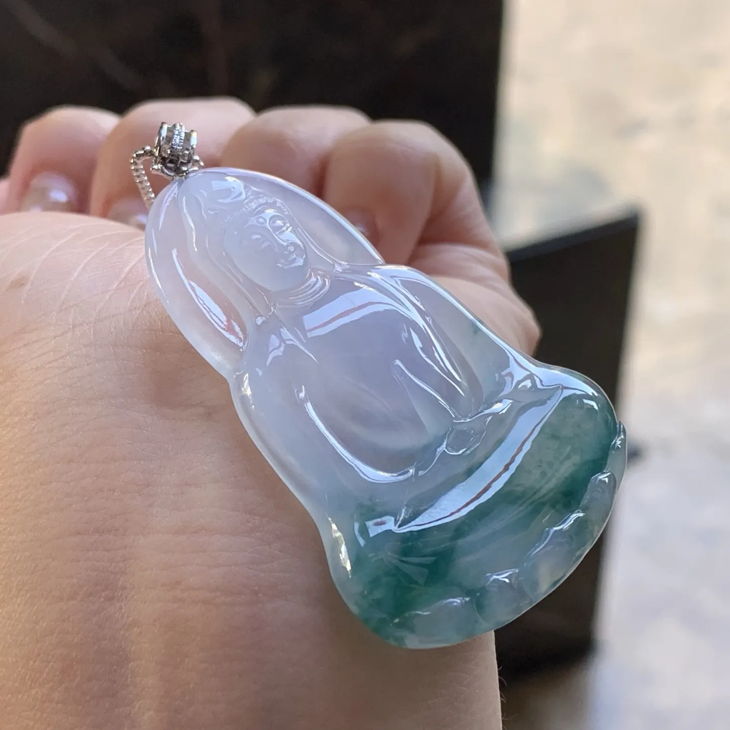 冰飘花观音
 佩戴大气