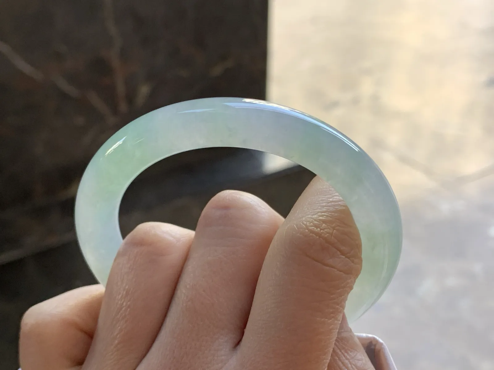 51.5-9.2

冰种晴水圆条手镯^_^清新冰透