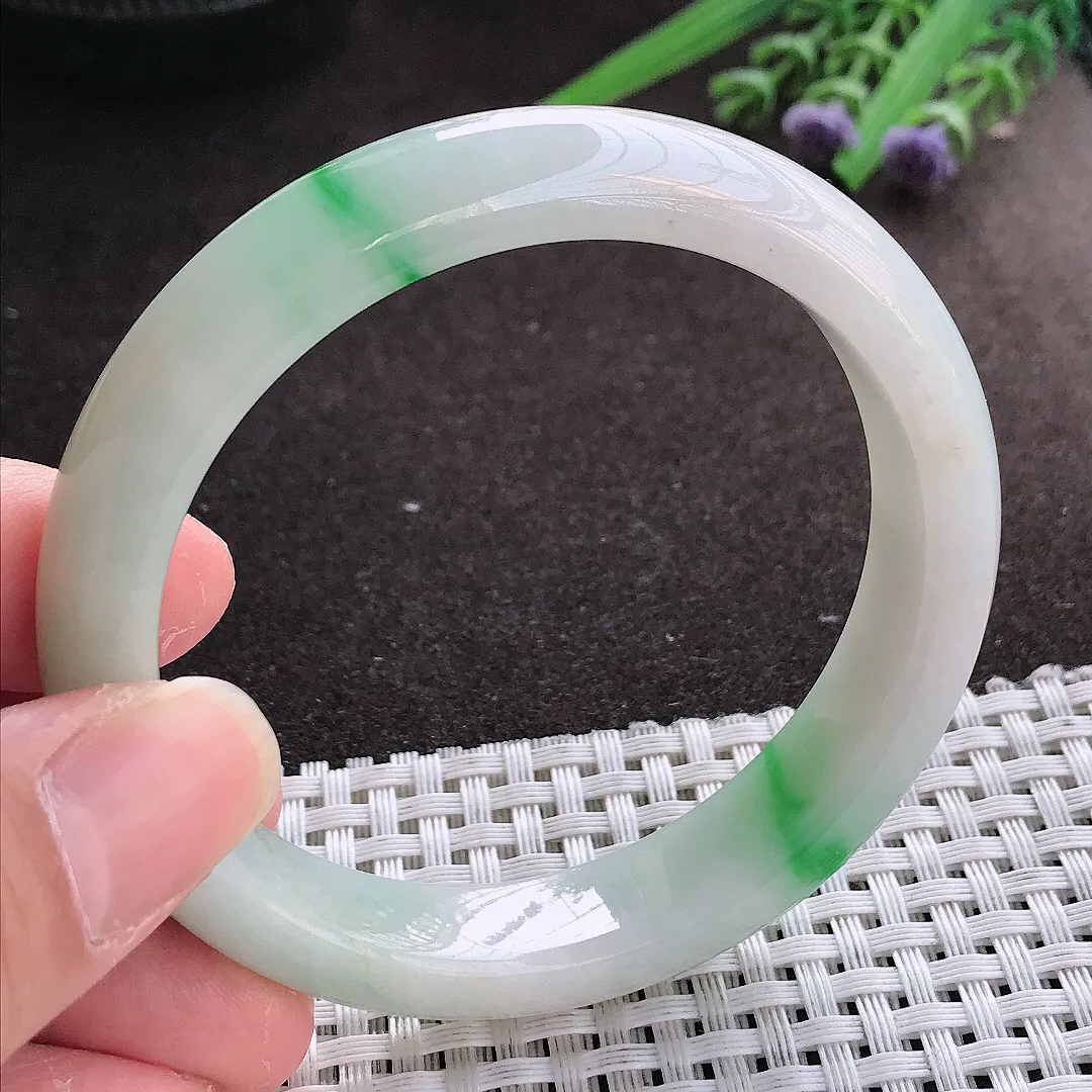 实拍翡翠A货56.5/12.5/8.2老坑精美温润飘阳绿手镯宽边翡翠玉镯女款百搭