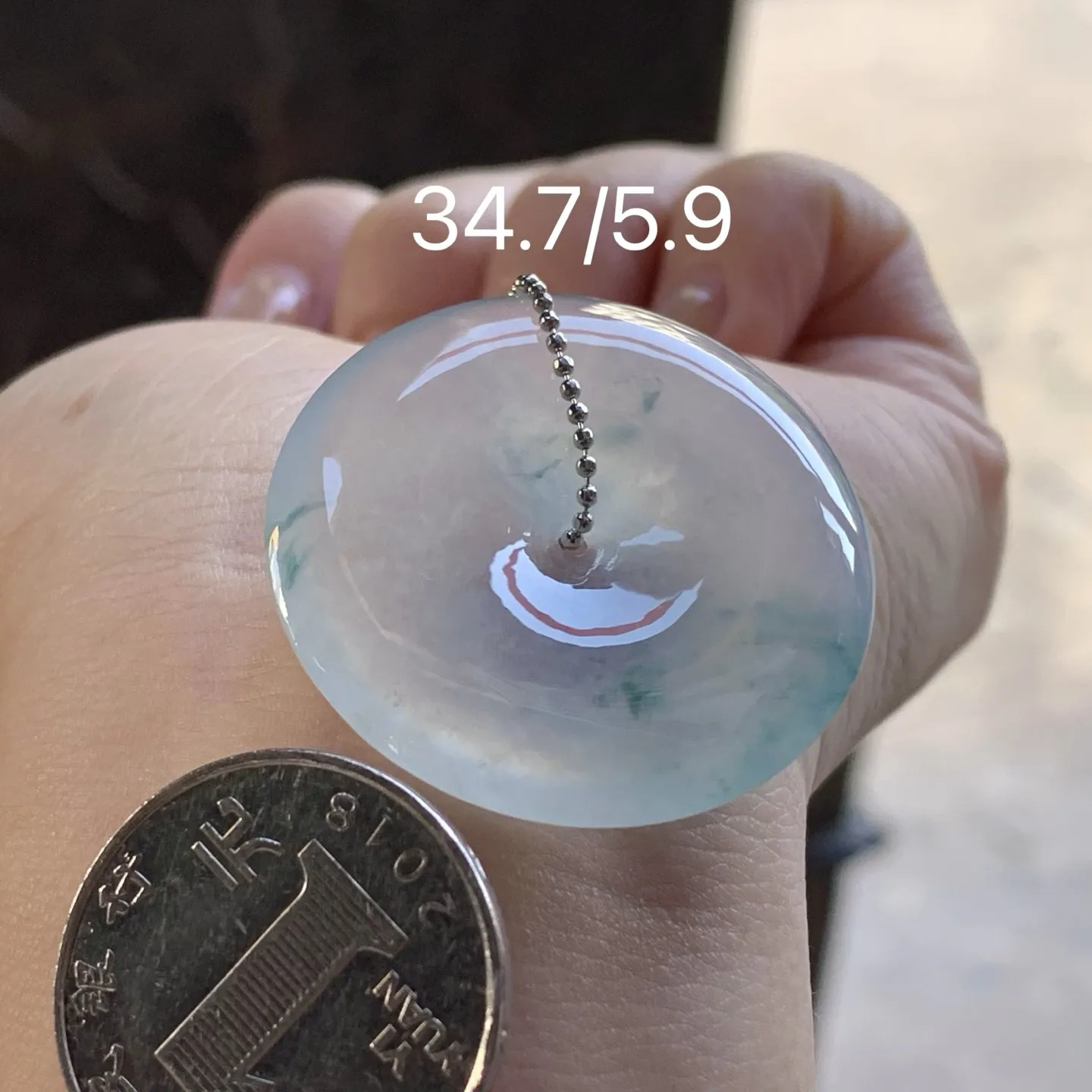 冰种飘花平安扣
种老肉细