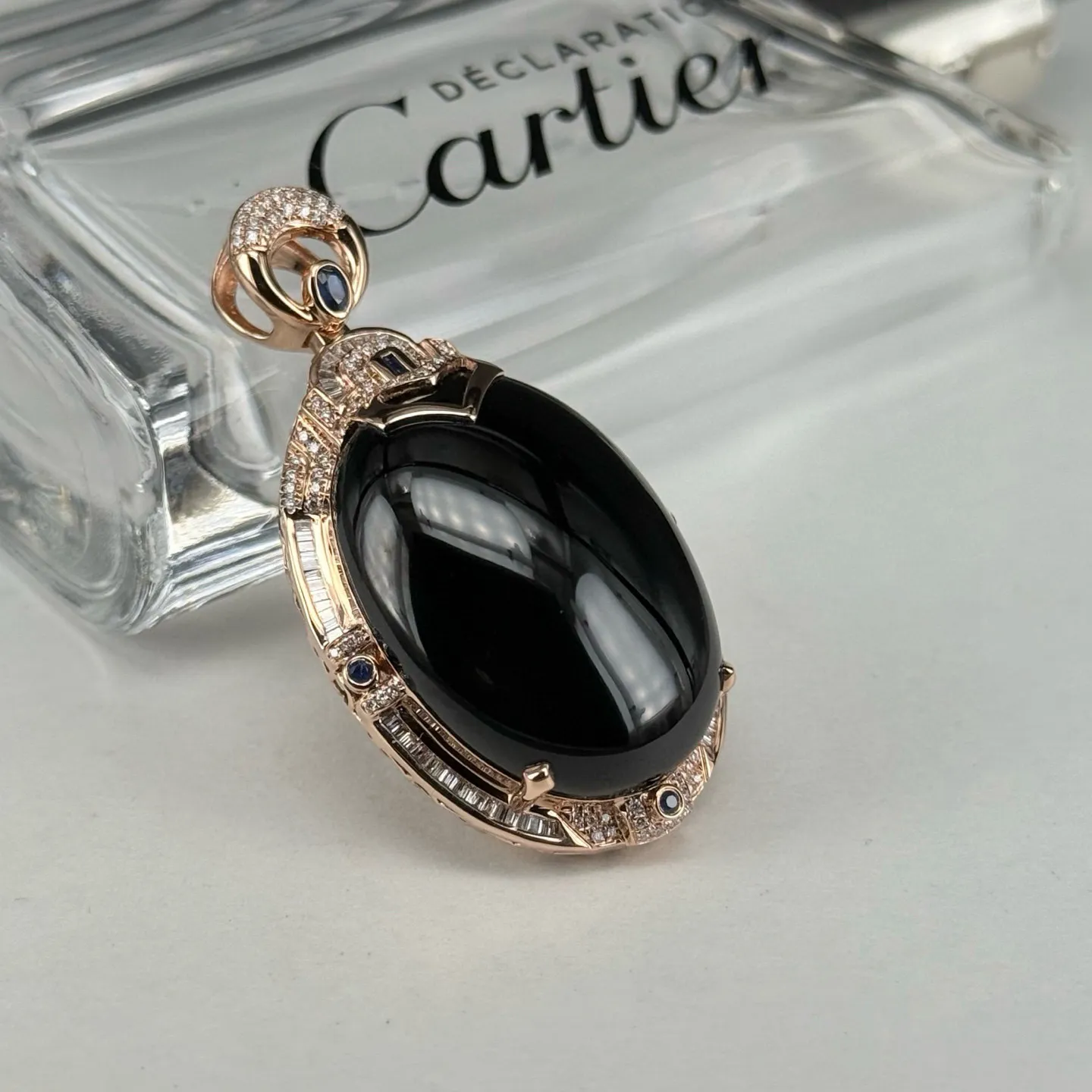 18k墨翠蛋面吊坠 种好色正 黑度极好 打灯通透 油性十足 尺寸47.3