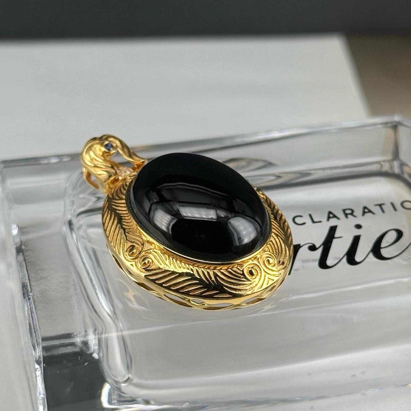 精品18k墨翠蛋面吊坠 种好色正 黑度极好 打灯通透 油性十足 尺寸40.1