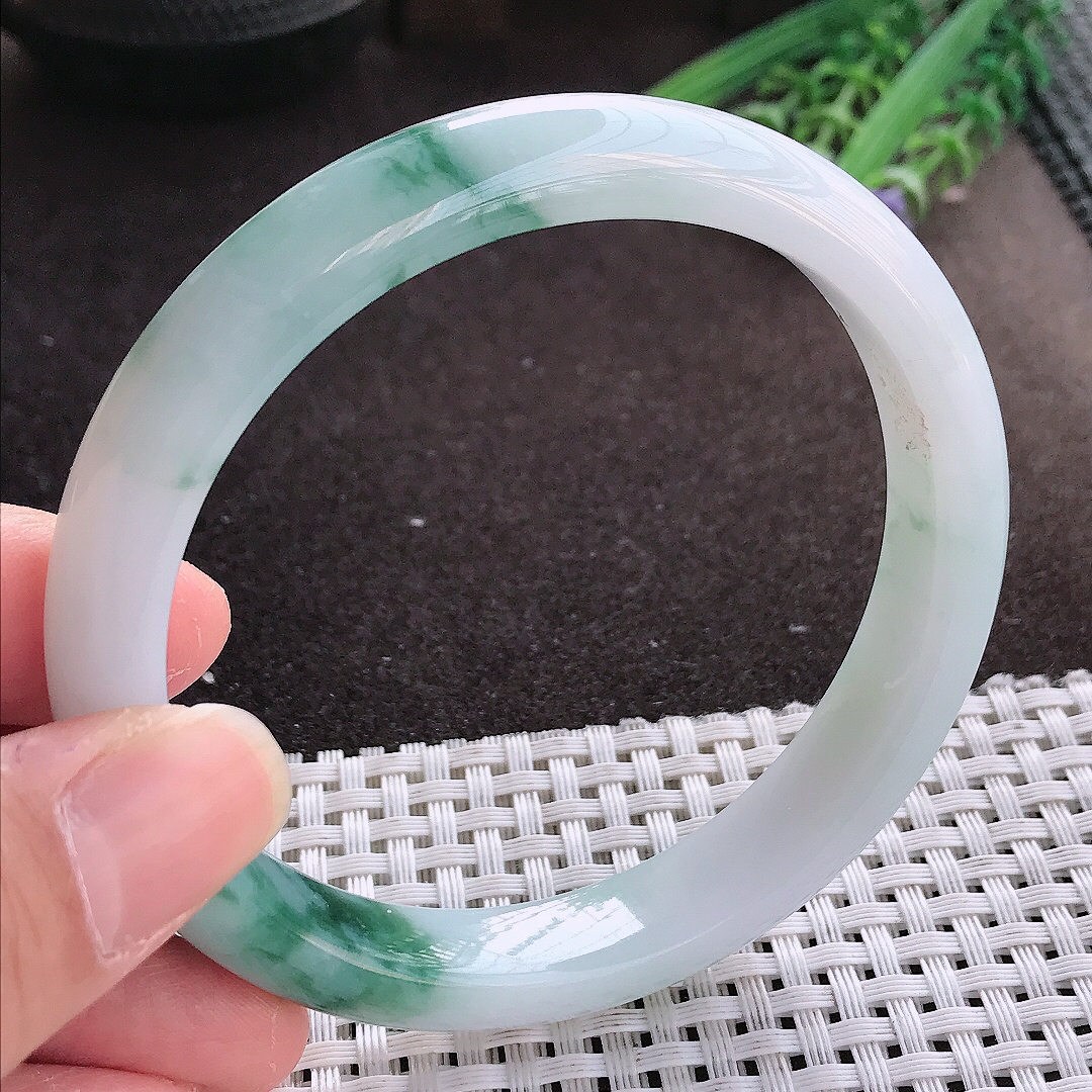 实拍翡翠A货63/11.8/8.2大圈口老坑冰润起胶飘花手镯宽边翡翠玉镯女款百搭