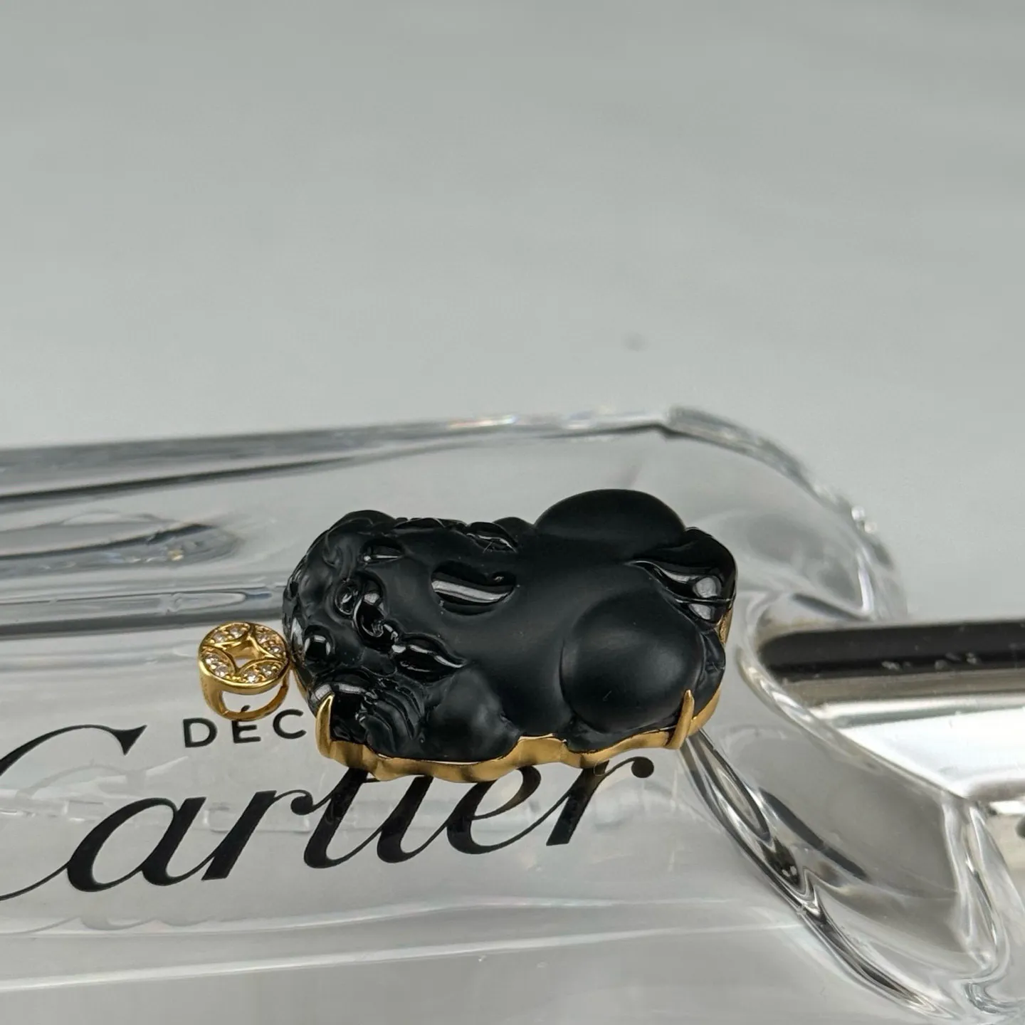 墨翠貔貅吊坠 种好色正 黑度极好 打灯通透 油性十足  尺寸33.7