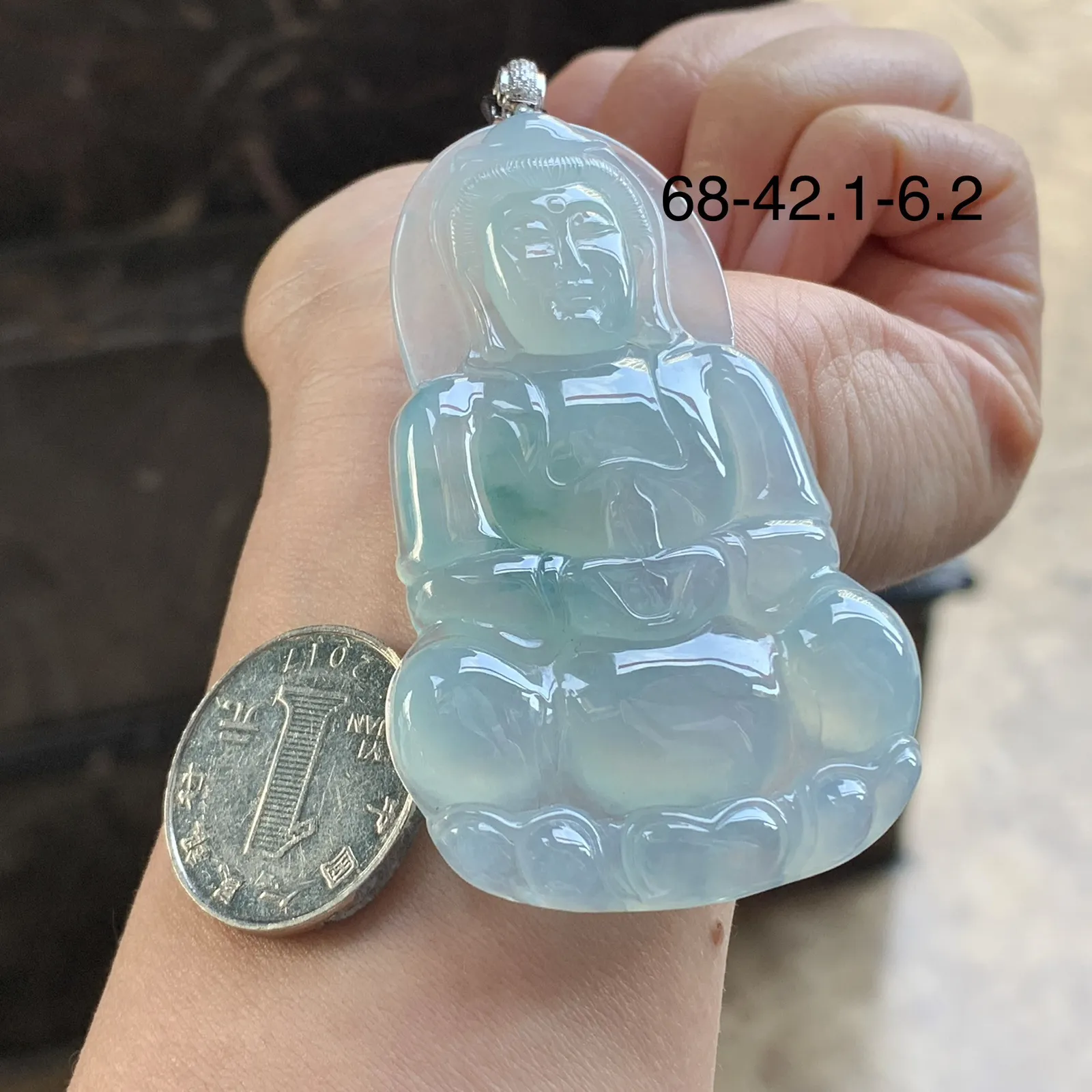 蓝底观音
宁静豁达 佩戴大气