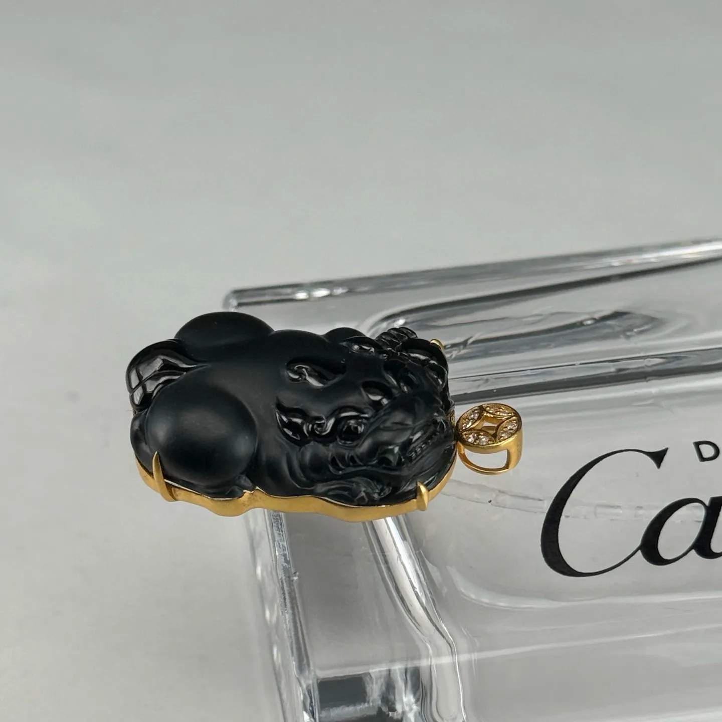 墨翠貔貅吊坠 种好色正 黑度极好 打灯通透 油性十足  尺寸33.7