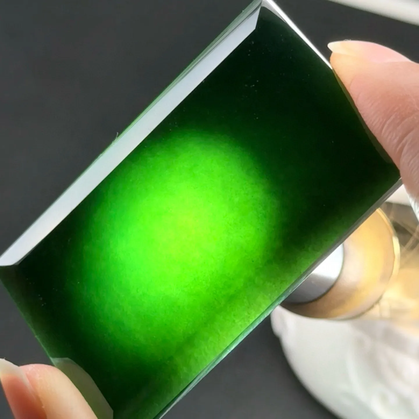 精品墨翠无事牌 种好色正 黑度好 打灯通透 油性十足 尺寸56.5