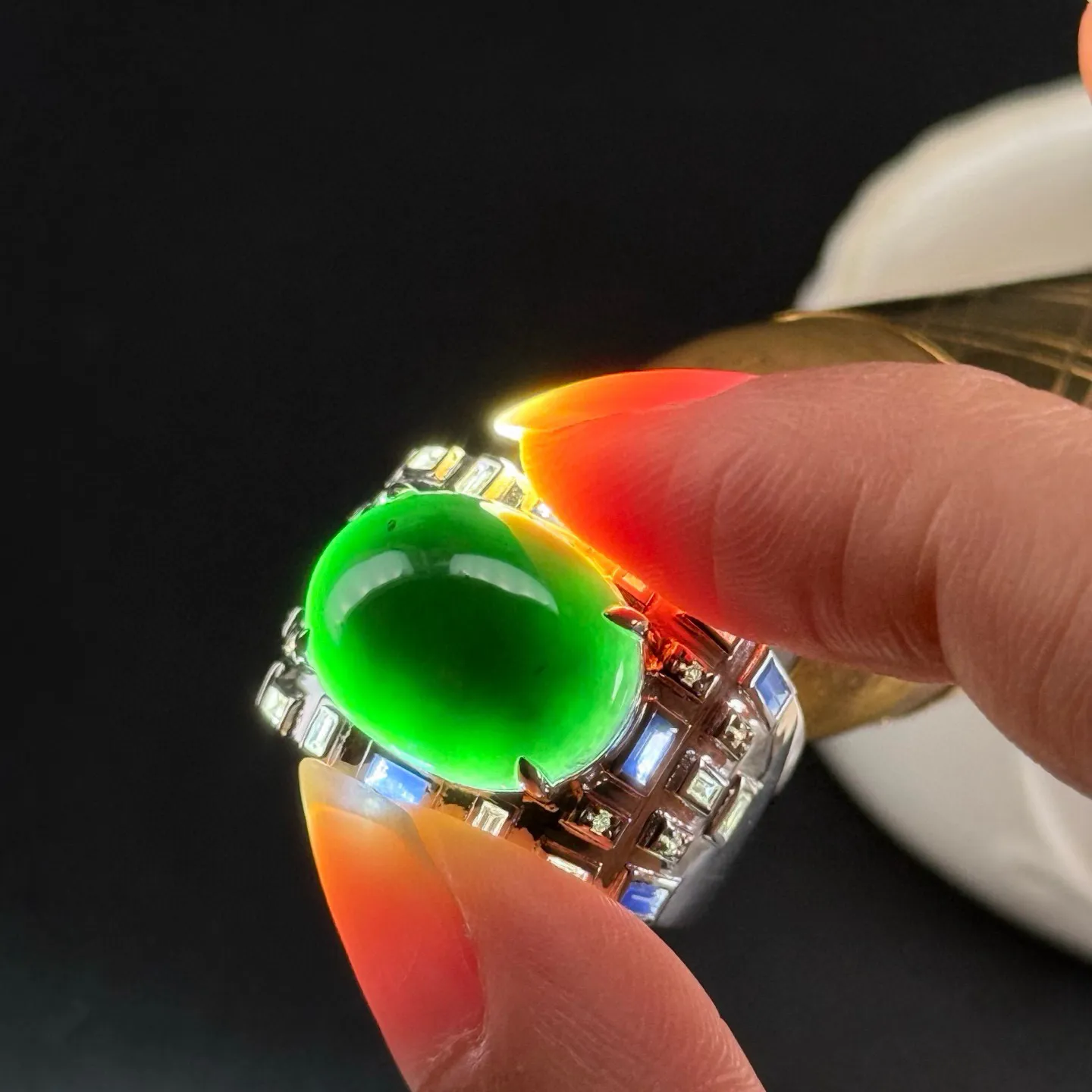 精品豪镶墨翠蛋面男戒 种好色正 黑度极好 打灯通透 油性十足 尺寸16.2