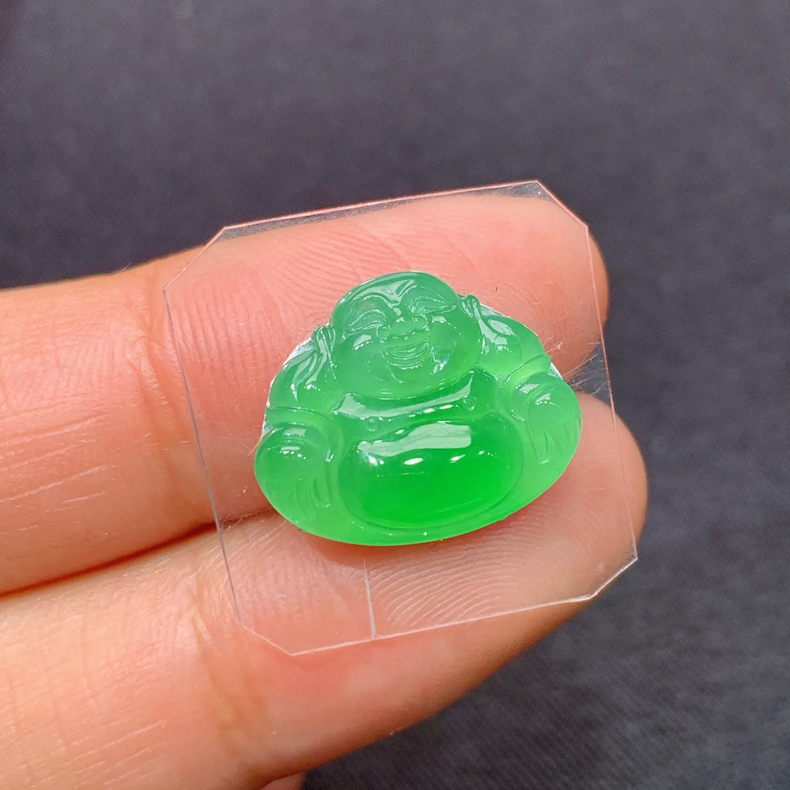 甜阳绿笑佛，镶嵌佳品，冰润色阳，种水足，Zj 尺寸12.7*15.6*4.2
