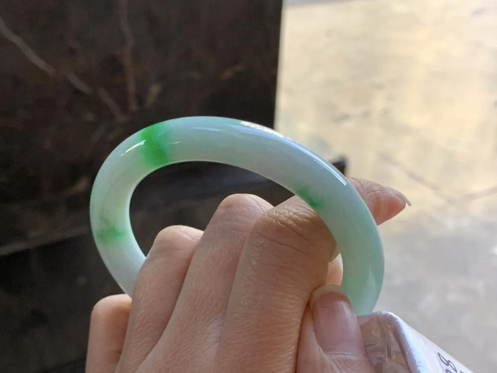 52-9.5

带色圆条手镯^_^颜色好看 细腻