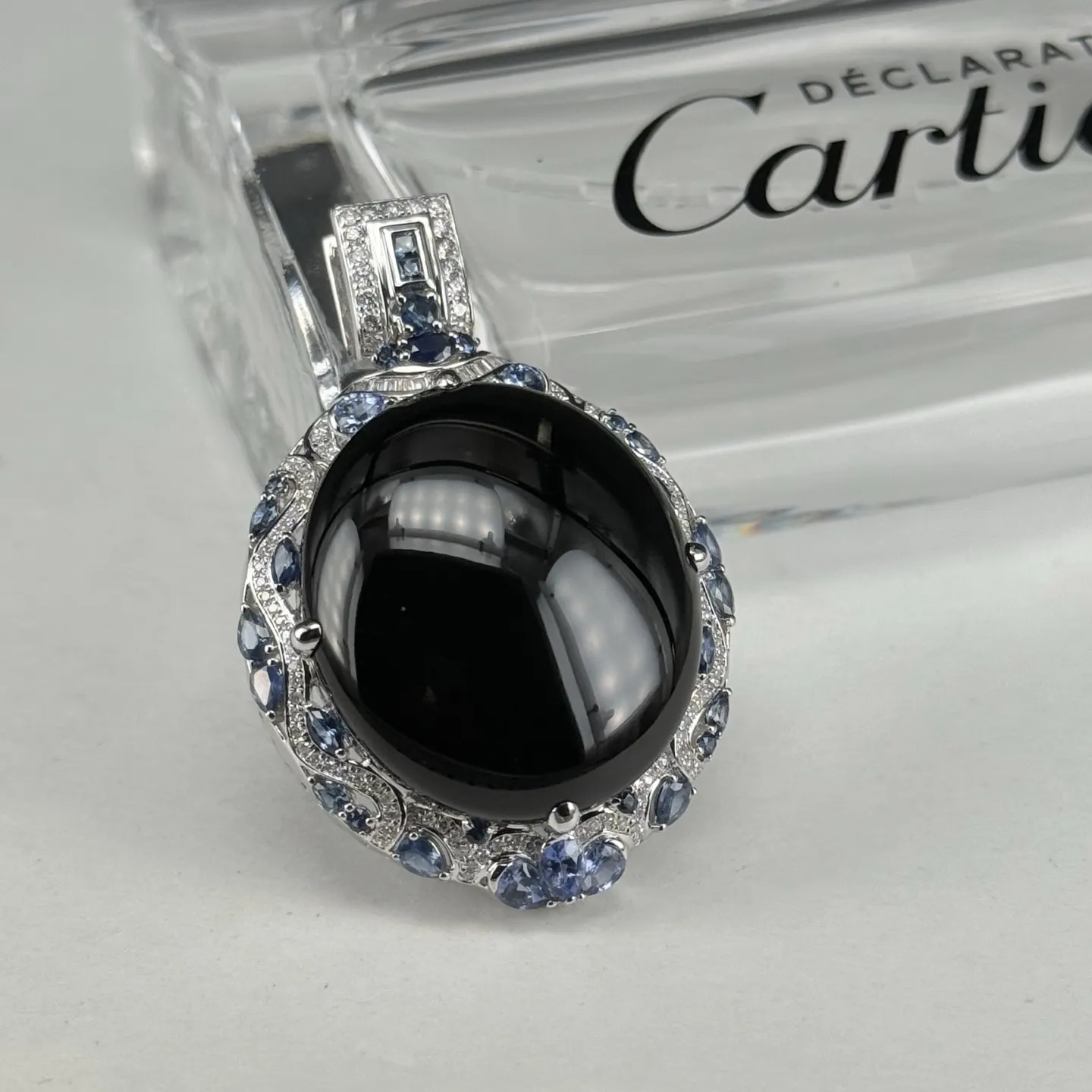 精品豪镶墨翠蛋面吊坠 种好色正 黑度极好 打灯通透 油性十足 尺寸42