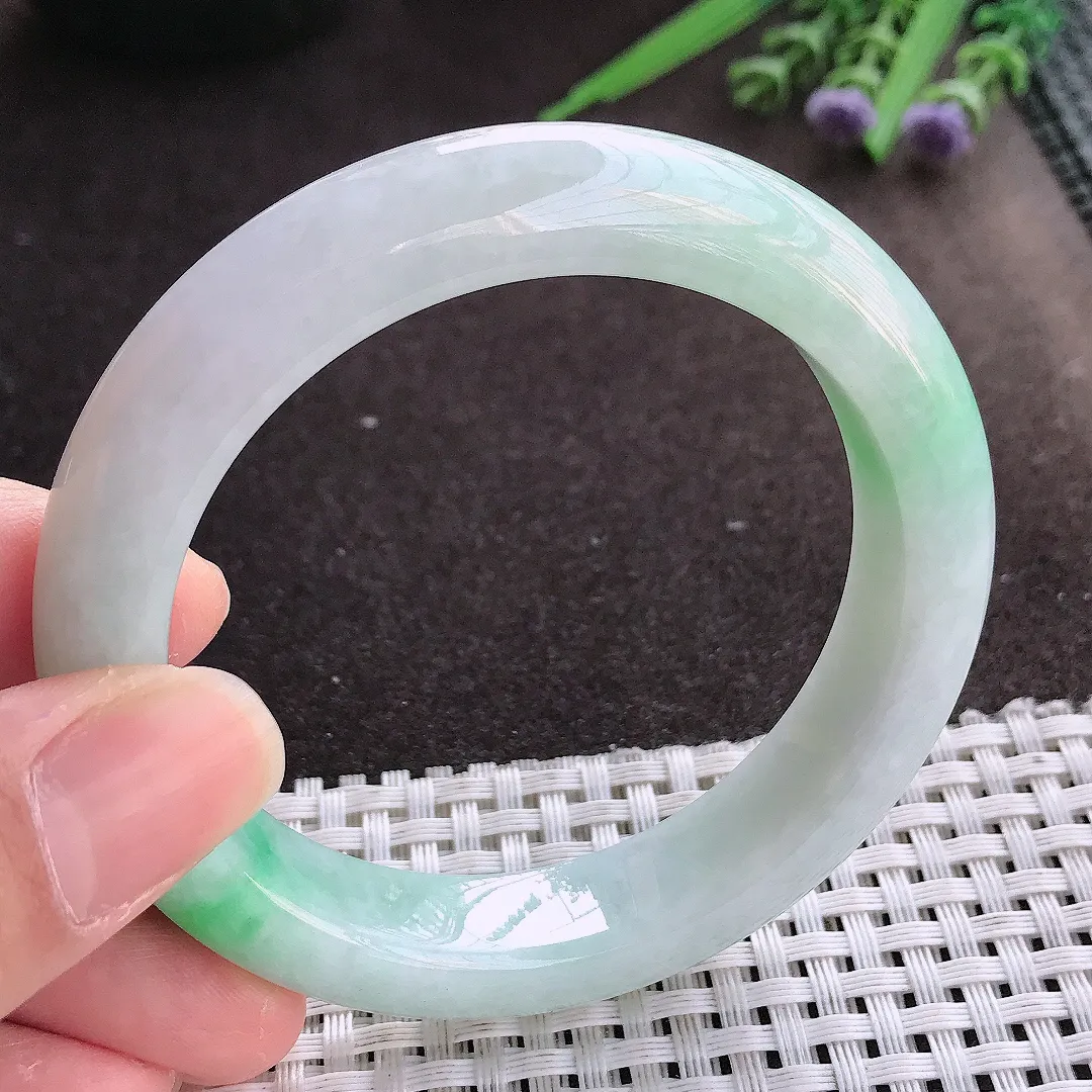 实拍翡翠A货55.5/12.5/9.3老坑秀气精美飘绿手镯宽边翡翠玉镯女款百搭