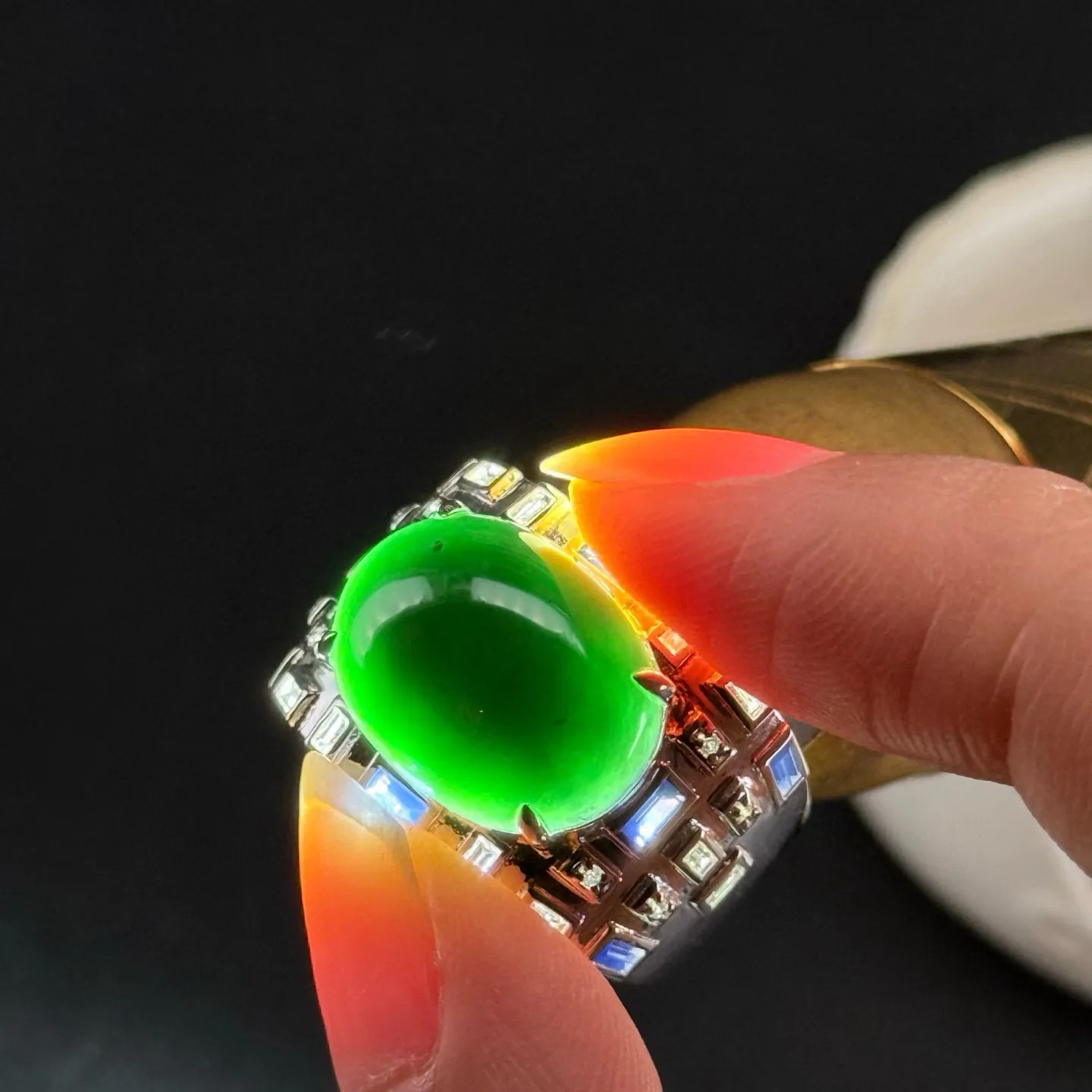 精品豪镶墨翠蛋面男戒 种好色正 黑度极好 打灯通透 油性十足 尺寸16.2