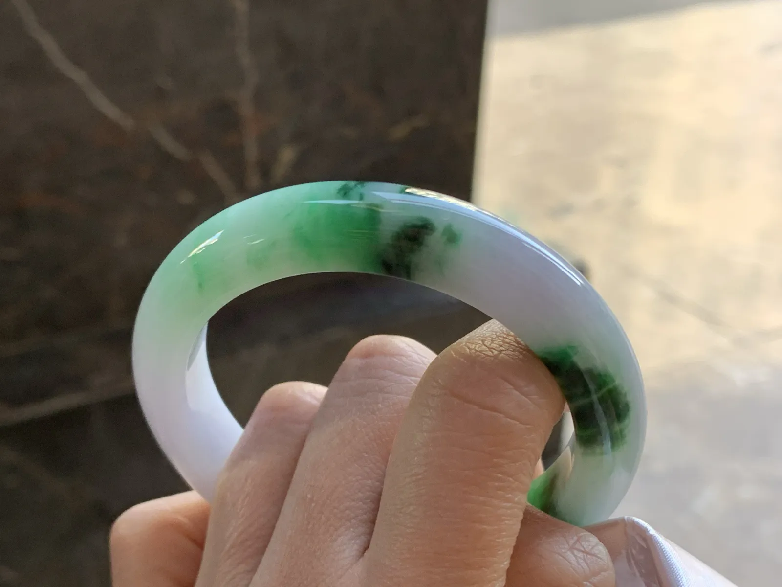 55-12-9.2

绿色手镯^_^淡春彩 玉质细腻 鲜艳