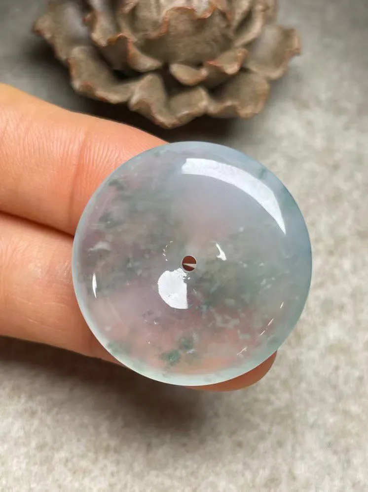 冰种飘花【平安扣】吊坠，种水好，玉质细腻 ，卖相好.