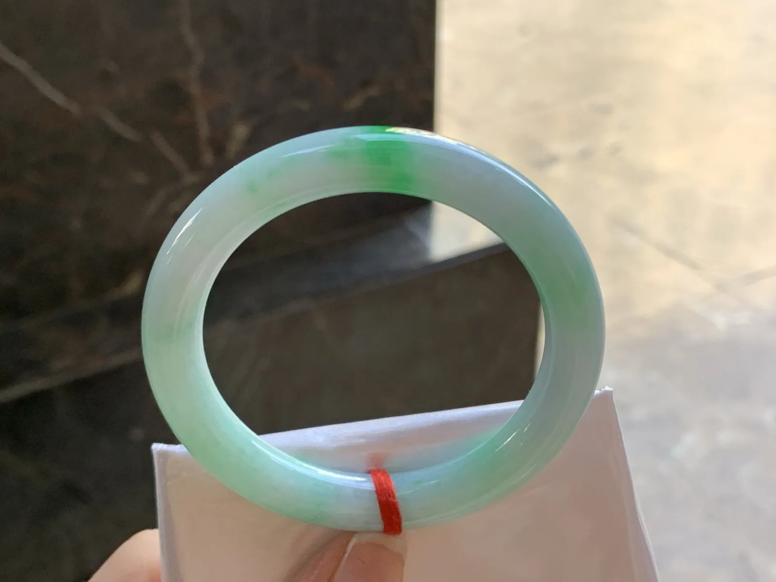 52-9.5

带色圆条手镯^_^颜色好看 细腻