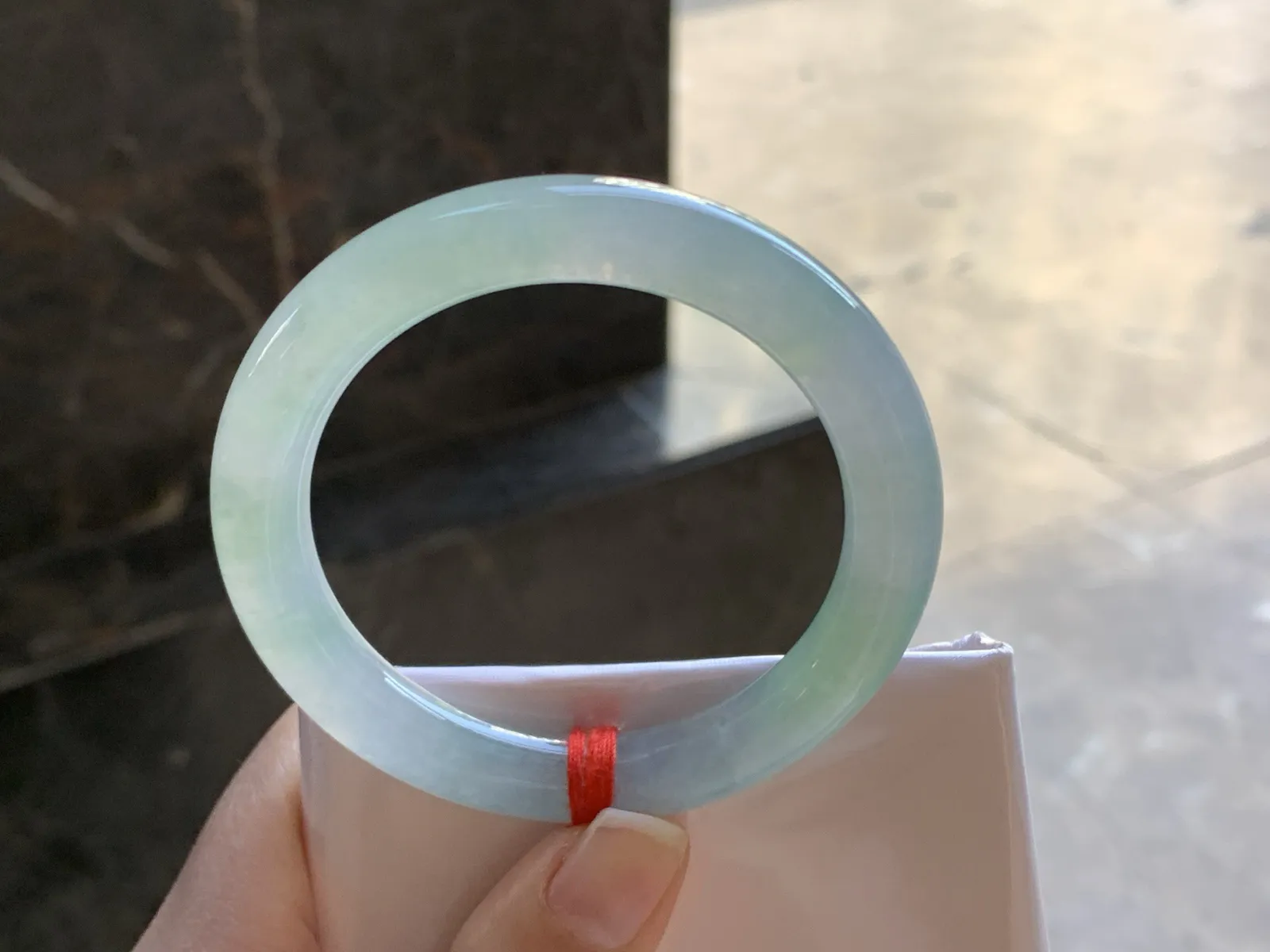 51.5-9.2

冰种晴水圆条手镯^_^清新冰透