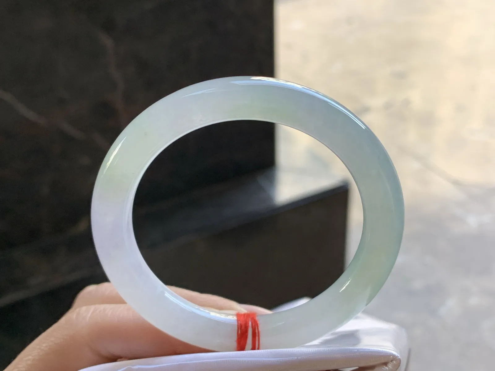 52.5-9

冰种晴水圆条手镯^_^清新