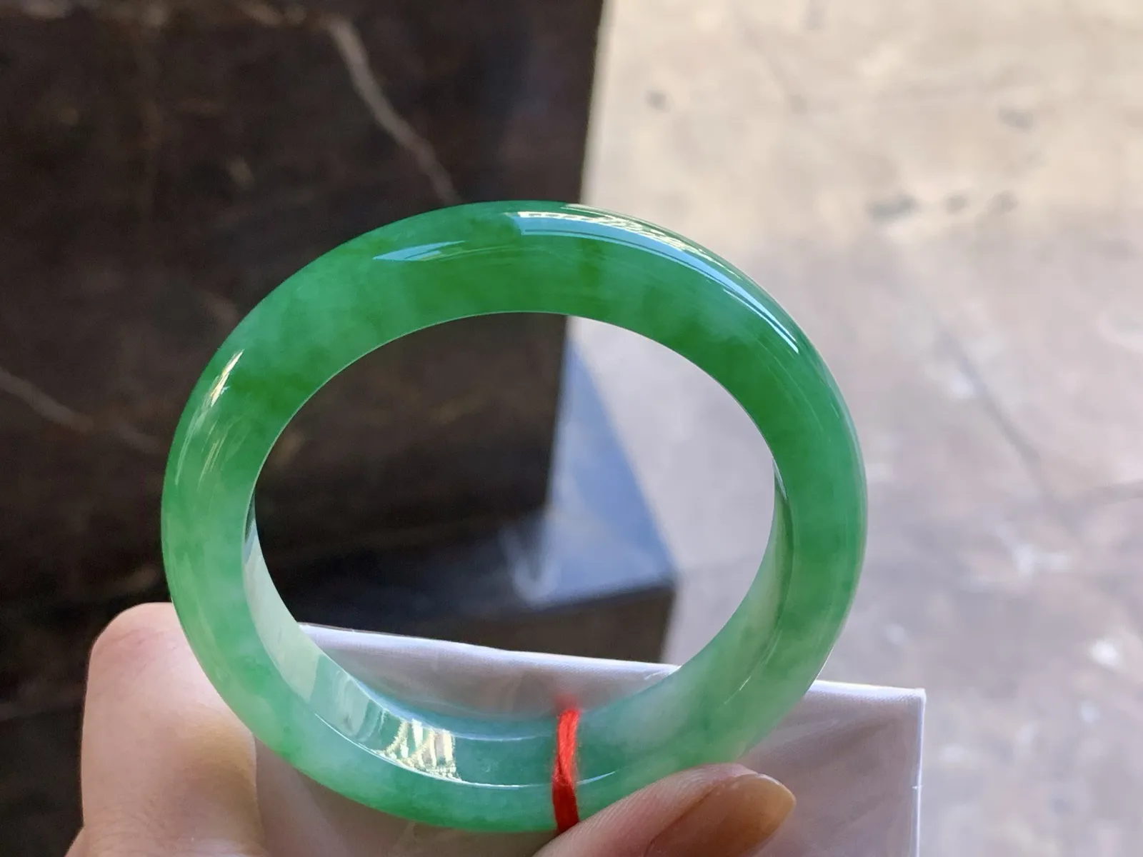 55.5-13.4-8.7

辣绿手镯^_^
颜色漂亮