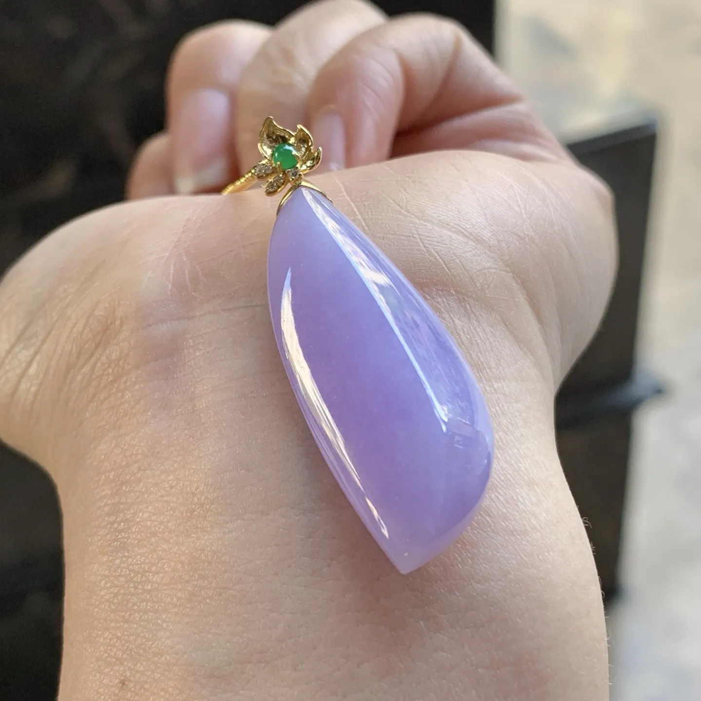 紫罗兰随形吊坠  颜色浓郁有特色