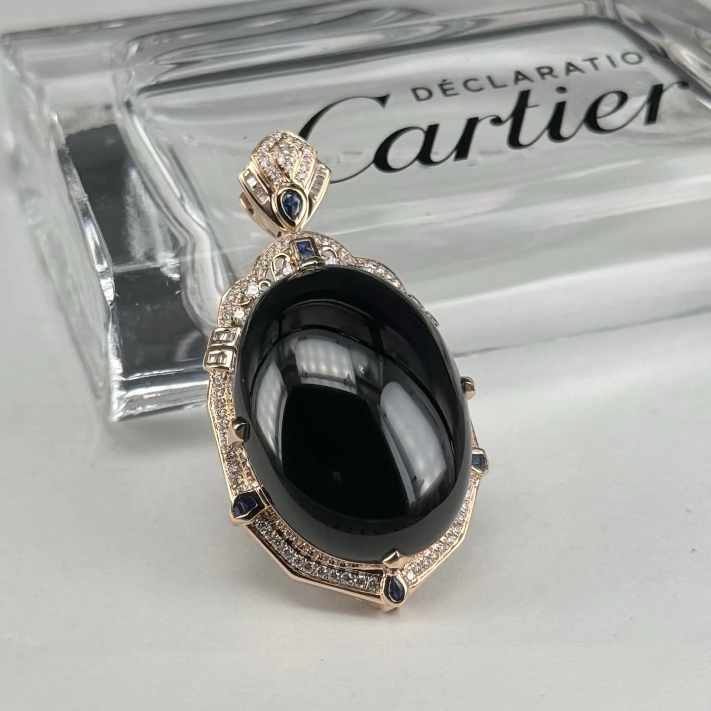 精品18k墨翠蛋面吊坠 种好色正 黑度极好 打灯通透 尺寸47