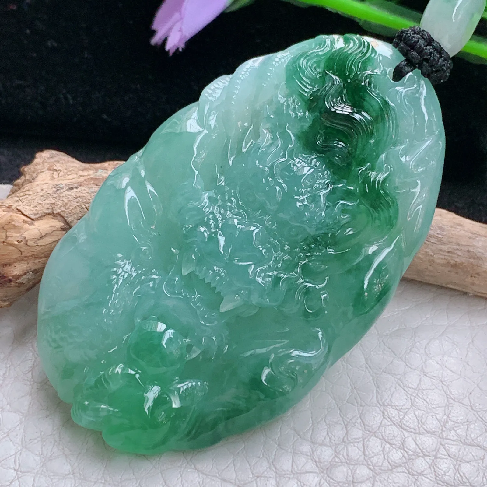 yl实拍62*37.3*11.6缅甸翡翠精雕龙牌项坠 厚装霸气神龙降瑞