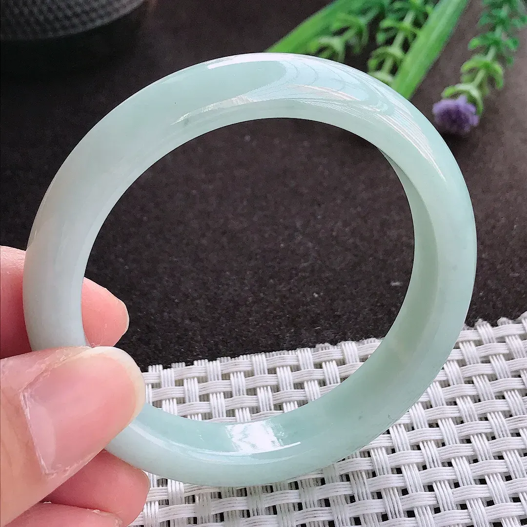 实拍翡翠A货53/11.6/7.8老坑秀气冰润天空蓝手镯宽边翡翠玉镯女款百搭